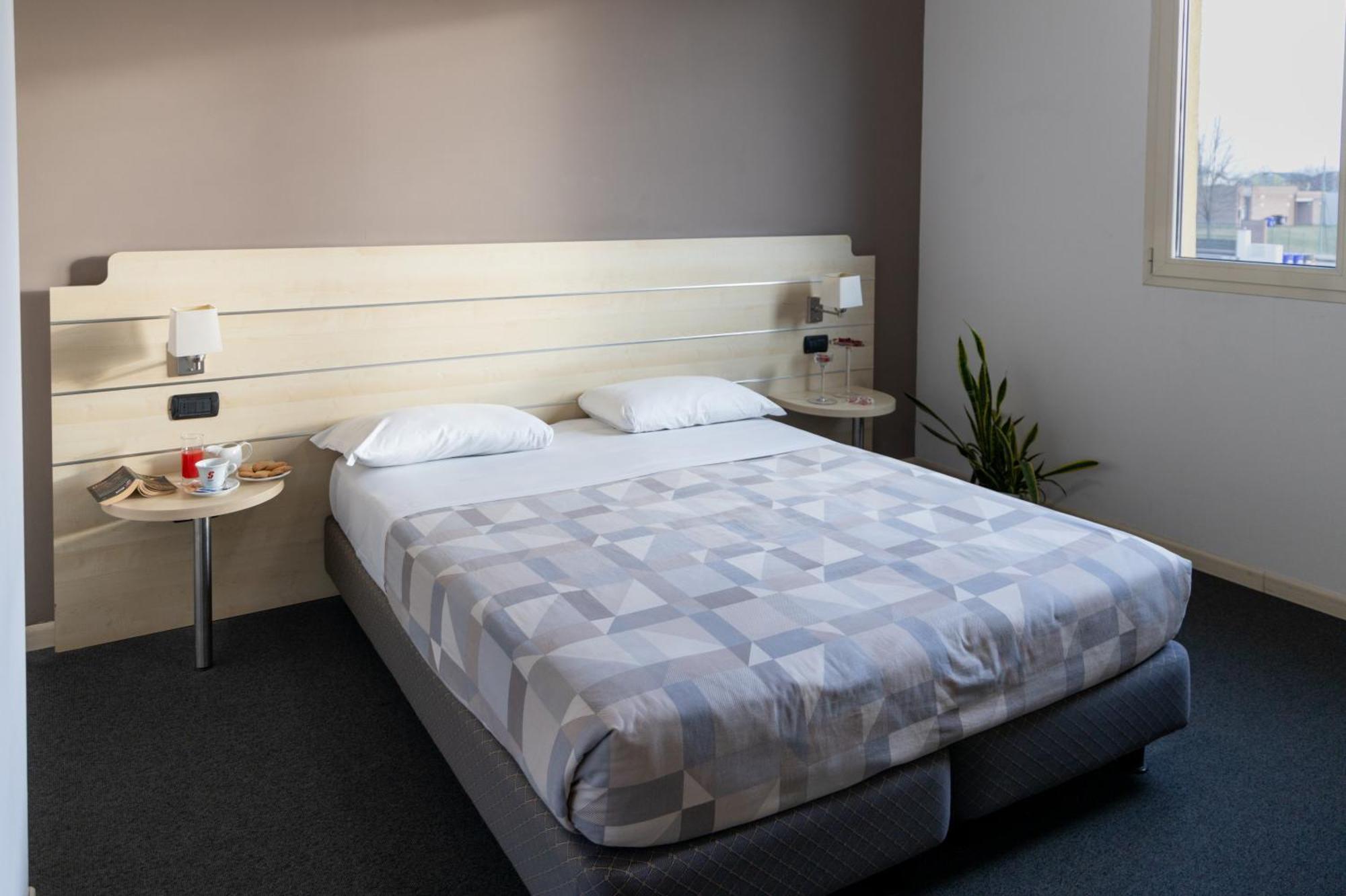 Hotel Giallo Noceto Εξωτερικό φωτογραφία