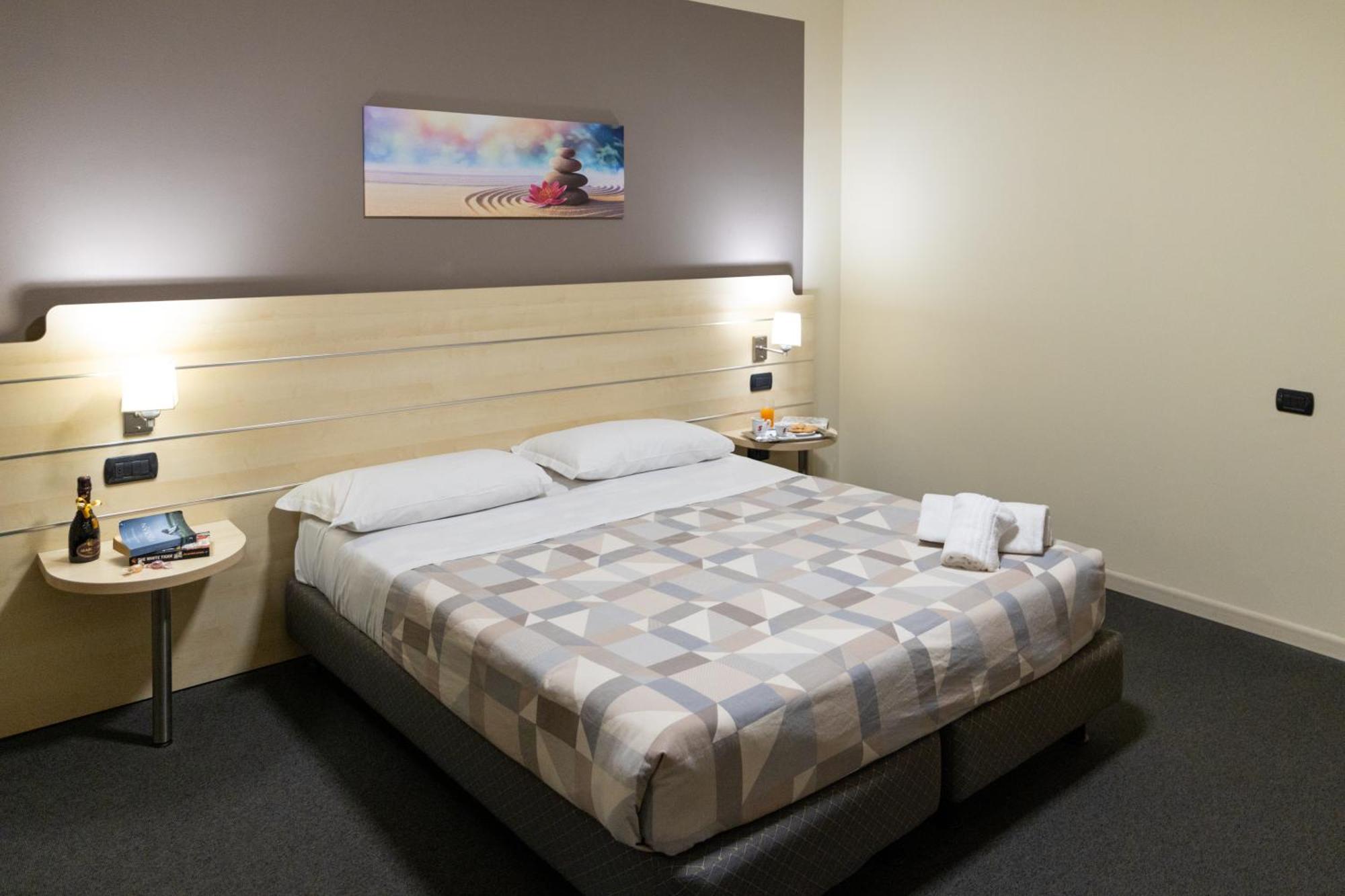Hotel Giallo Noceto Εξωτερικό φωτογραφία