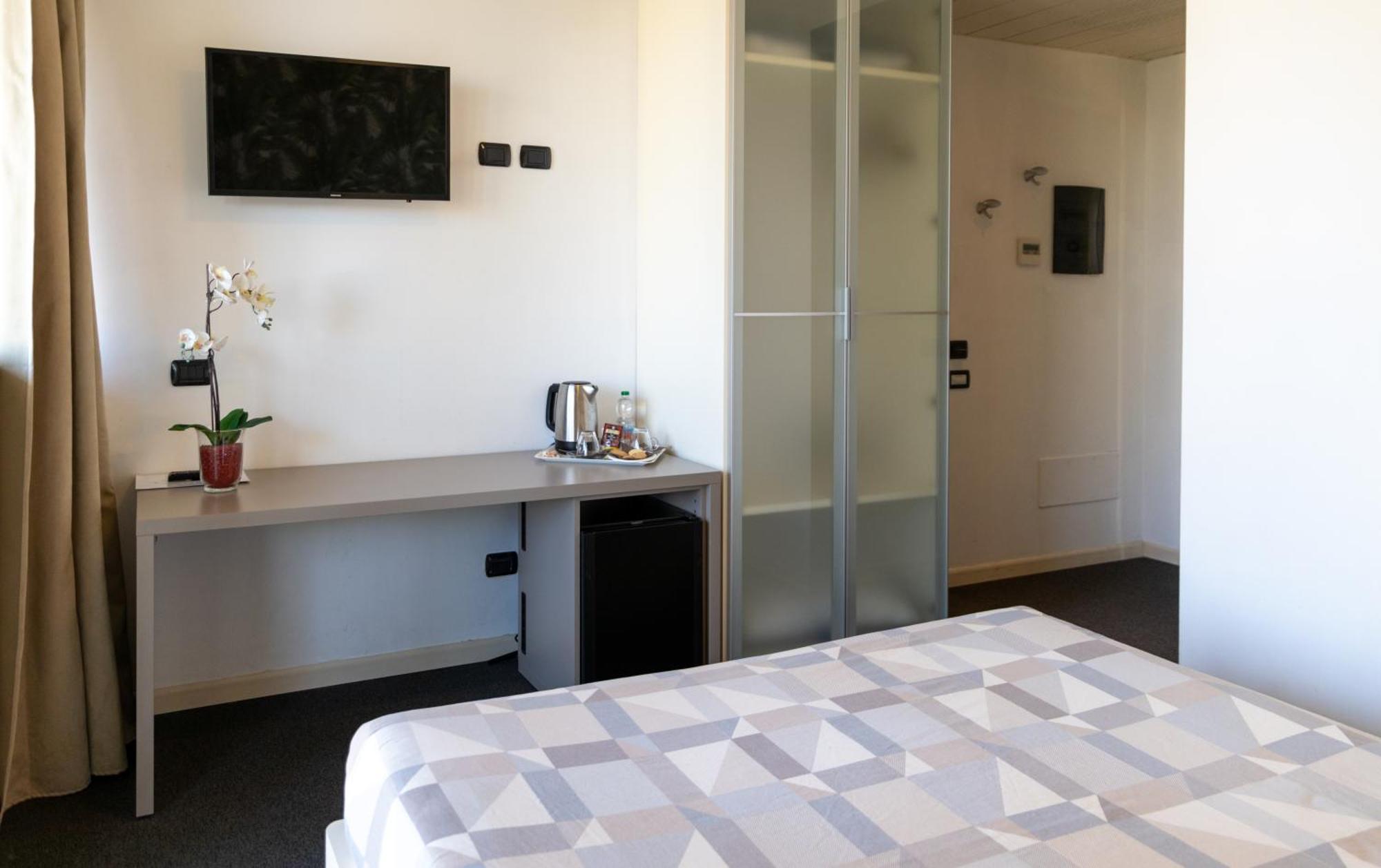 Hotel Giallo Noceto Εξωτερικό φωτογραφία